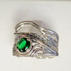 celtic ring emerald